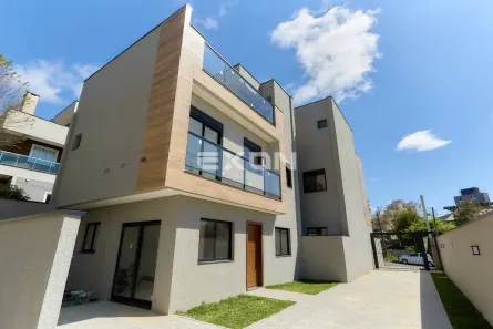 Casa de Condomínio com 3 Quartos à venda, 150m² no Novo Mundo, Curitiba