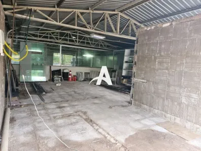 Ponto Comercial para alugar, 84m² no Cidade Jardim, Uberlândia