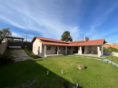 Fazenda/Sítio com 4 Quartos à venda, 1000m² no Dona Catarina, Mairinque