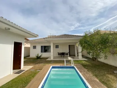 Casa de Condomínio com 3 Quartos à venda, 135m² no Ogiva, Cabo Frio