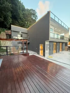 Sobrado com 4 Quartos à venda, 300m² no Martim de Sá, Caraguatatuba