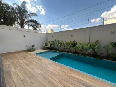 Apartamento com 3 Quartos à venda, 138m² no São Sebastião, Uberaba