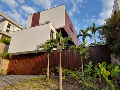 Casa de Condomínio com 4 Quartos à venda, 484m² no Cacupé, Florianópolis