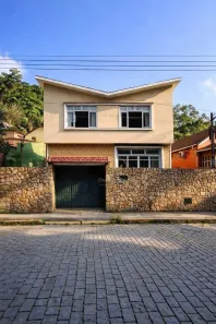 Casa com 9 Quartos à venda, 395m² no Centro, Petrópolis
