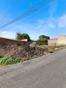 Lote/Terreno à venda, 360m² no Porto do Centro, Teresina