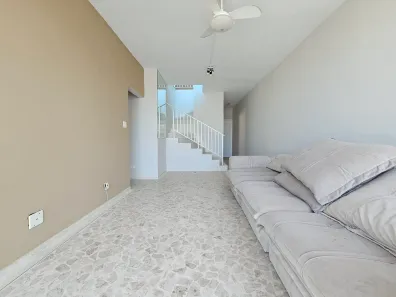 Cobertura com 4 Quartos para alugar, 190m² no Pitangueiras, Guarujá
