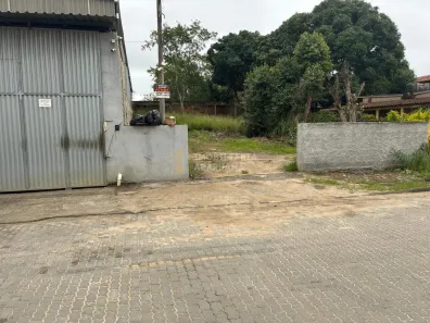 Lote/Terreno à venda, 675m² no Coqueiral, Araruama