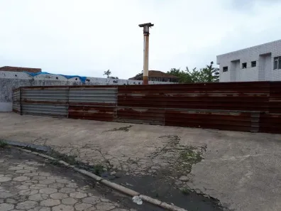 Lote/Terreno à venda, 600m² no Vila Margarida, São Vicente