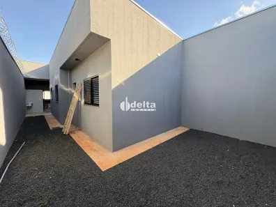 Casa com 3 Quartos à venda, 100m² no Novo Mundo, Uberlândia