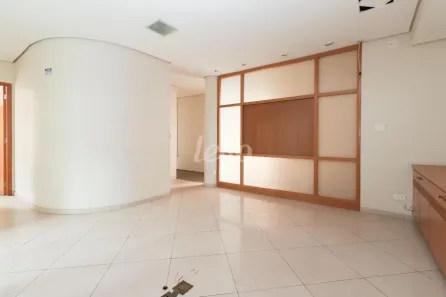 Sala Comercial para alugar, 198m² no República, São Paulo