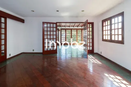 Casa com 5 Quartos à venda, 260m² no Jardim dos Estados, São Paulo