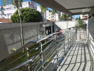 Apartamento com 3 Quartos à venda, 110m² no Santa Mônica, Uberlândia