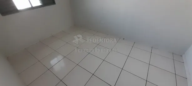 Casa com 2 Quartos para alugar, 76m² no Parque Industrial, São José do Rio Preto