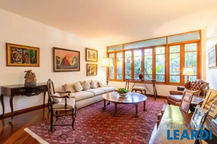 Casa com 4 Quartos à venda, 435m² no Pacaembu, São Paulo