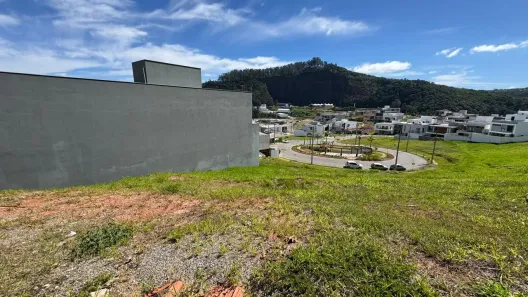 Lote/Terreno à venda, 302m² no Salvaterra, Juiz de Fora