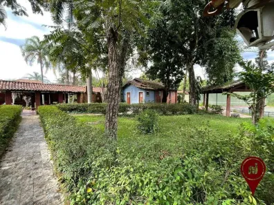 Imóvel Comercial com 20 Quartos à venda, 900m² no , Sarzedo