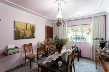 Casa com 3 Quartos à venda, 350m² no Heliópolis, Belo Horizonte