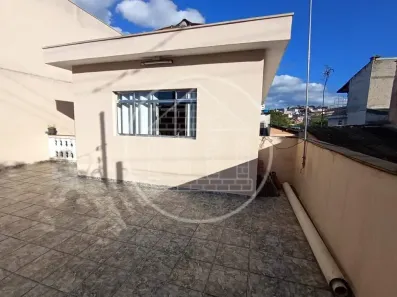 com 2 Quartos para venda ou aluguel, 150m² no Parque Brasil, São Paulo