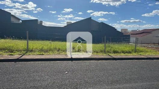 Lote/Terreno à venda, 250m² no Santa Rosa, Uberlândia
