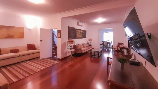 Casa com 3 Quartos para alugar, 300m² no Jardim Europa, São Paulo