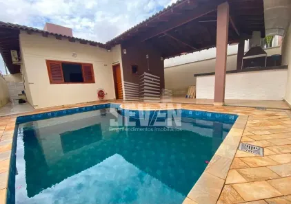 Casa com 3 Quartos para alugar, 10m² no Vila Aviação, Bauru