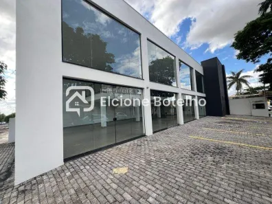 Ponto Comercial para alugar, 330m² no Santa Mônica, Uberlândia
