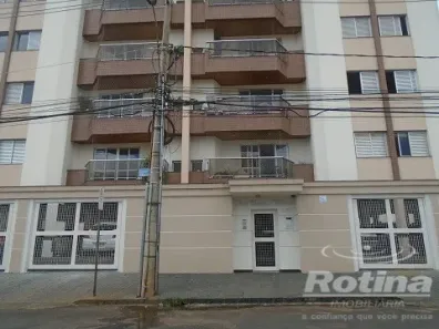 Apartamento com 3 Quartos para alugar, 120m² no Saraiva, Uberlândia