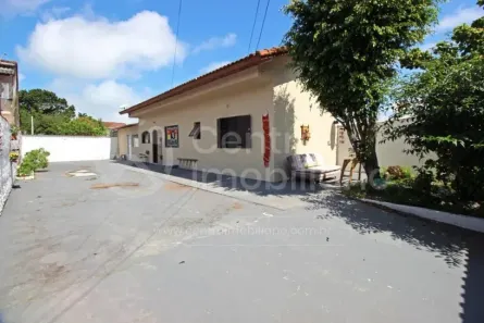 Casa com 2 Quartos à venda, 215m² no Balneario Arpoador, Peruíbe