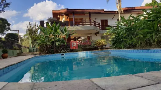 Sobrado com 4 Quartos à venda, 840m² no Interlagos, São Paulo
