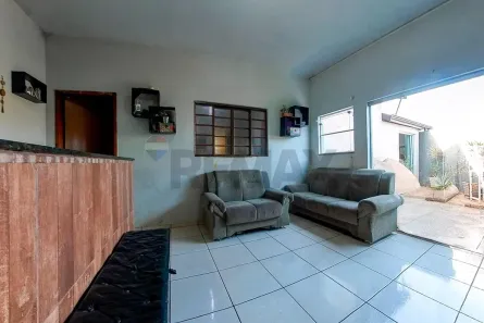 Casa com 3 Quartos à venda, 129m² no Jardim Travagin, Leme