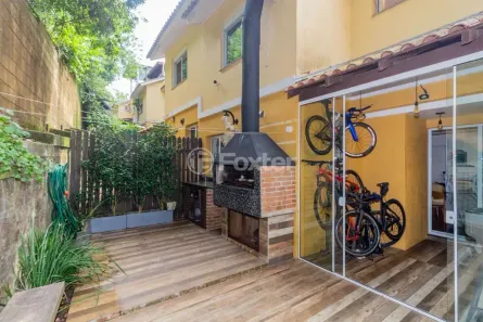 Casa de Condomínio com 3 Quartos à venda, 118m² no Mário Quintana, Porto Alegre