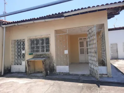 Casa com 4 Quartos à venda, 150m² no Henrique Jorge, Fortaleza