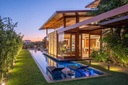 Casa de Condomínio com 5 Quartos à venda, 561m² no , Mata de São João
