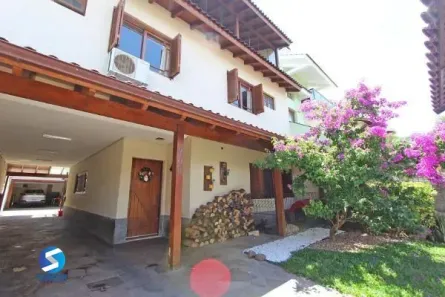 Casa com 3 Quartos à venda, 360m² no Espírito Santo, Porto Alegre
