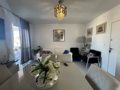 Apartamento com 2 Quartos à venda, 62m² no Coqueiros, Florianópolis