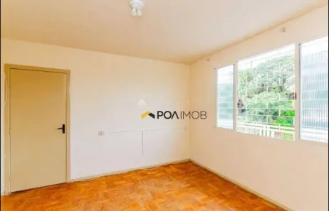 Casa com 2 Quartos para alugar, 100m² no Vila Jardim, Porto Alegre