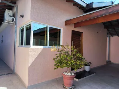 Casa com 2 Quartos à venda, 172m² no Loteamento Villa Branca, Jacareí