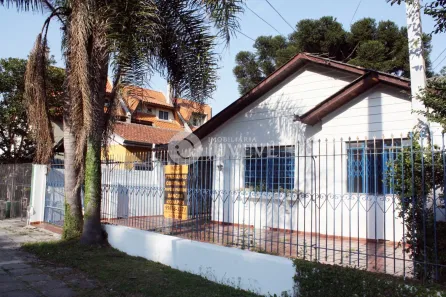 Casa com 3 Quartos à venda, 262m² no Hugo Lange, Curitiba