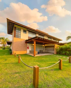 Casa de Condomínio com 3 Quartos à venda, 238m² no Imbassaí, Mata de São João