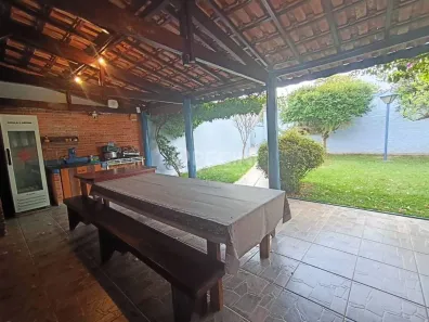 Casa com 3 Quartos à venda, 220m² no Vila Indaiá, Rio Claro