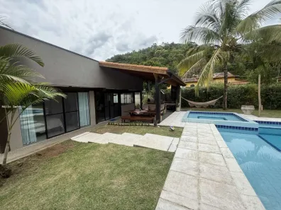 Fazenda/Sítio com 3 Quartos à venda, 300m² no Ajuda, Guararema