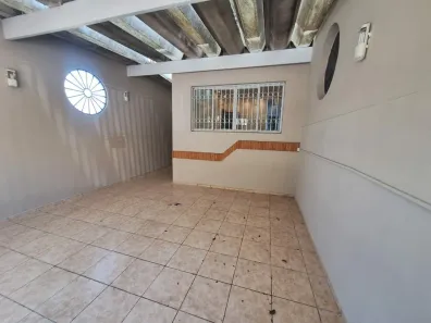Sobrado com 3 Quartos para alugar, 150m² no Vila Gomes, São Paulo