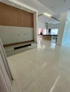 Casa de Condomínio com 3 Quartos à venda, 240m² no Aclimação, Uberlândia