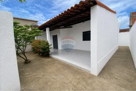 Casa com 1 Quarto à venda, 200m² no Benedito Bentes, Maceió