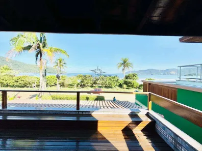 Casa de Condomínio com 3 Quartos à venda, 213m² no Lagoinha, Ubatuba