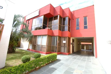 Prédio Comercial com 14 Quartos à venda, 342m² no Santa Felicidade, Curitiba