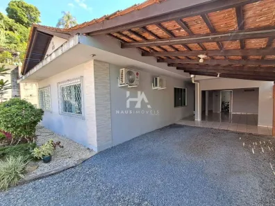 Casa com 2 Quartos para alugar, 100m² no Barra do Rio Molha, Jaraguá do Sul