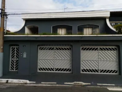 Casa com 3 Quartos para alugar, 278m² no Jardim Vila Galvão, Guarulhos