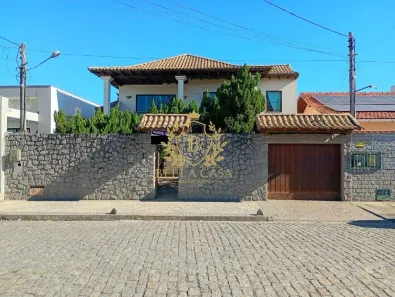 Casa com 4 Quartos à venda, 299m² no Centro, Araruama