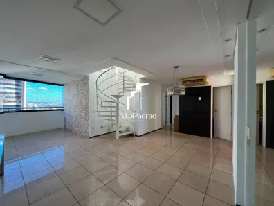 Cobertura com 3 Quartos para alugar, 250m² no Jóquei, Teresina